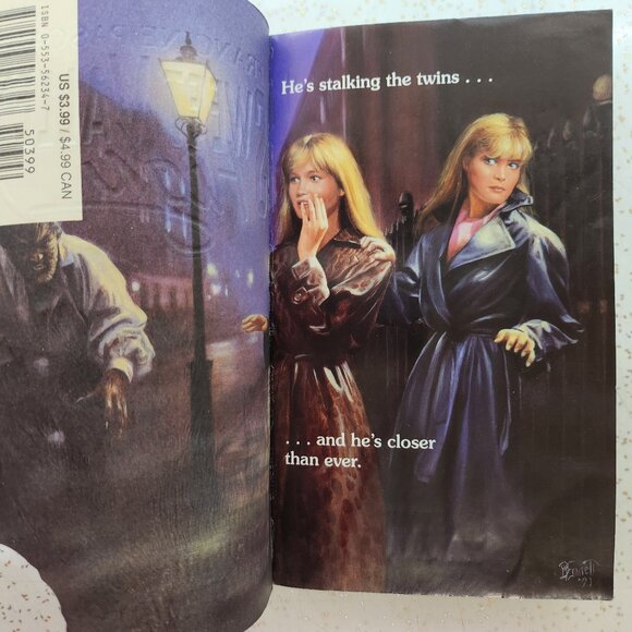 Sweet Valley High #106 Beware the Wolfman - Picture 2 of 8